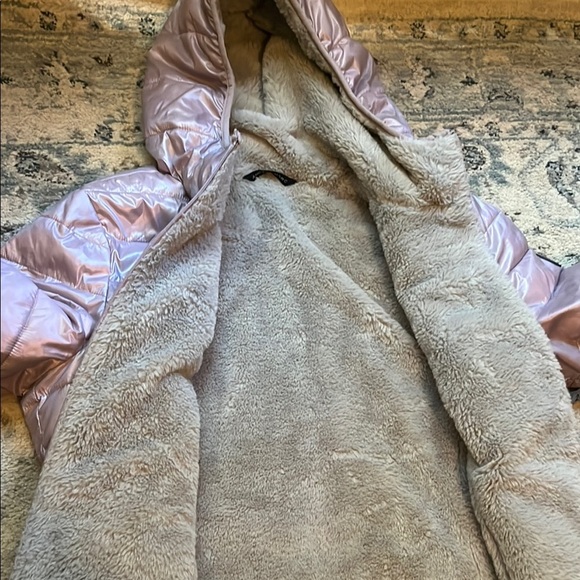 Andrew Marc Metallic Purple Reversible Puffer Jacket with Quilted Design - Picture 9 of 11